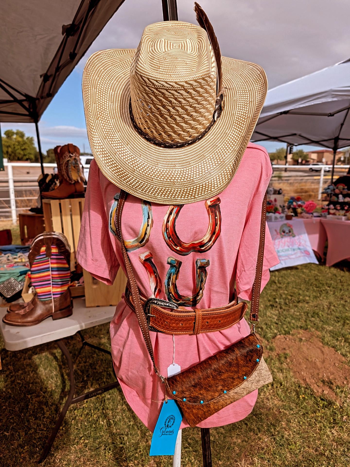 Horseshoe Western Tee